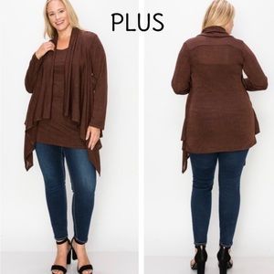 NWT- Plus waterfall top